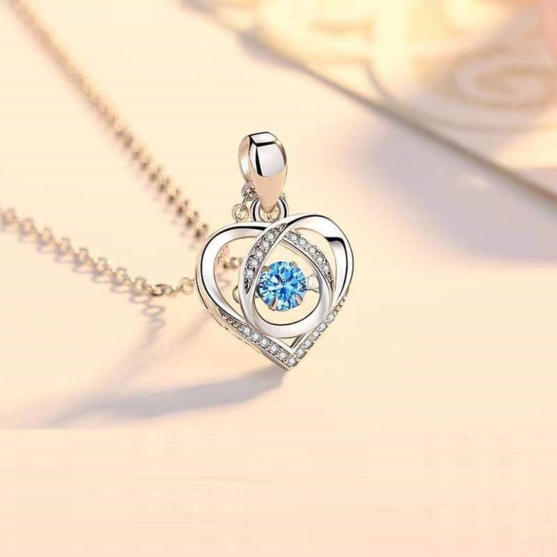 Silberne Herzkette mit strahlendem Zirkon - ideal für ihre Anlässe