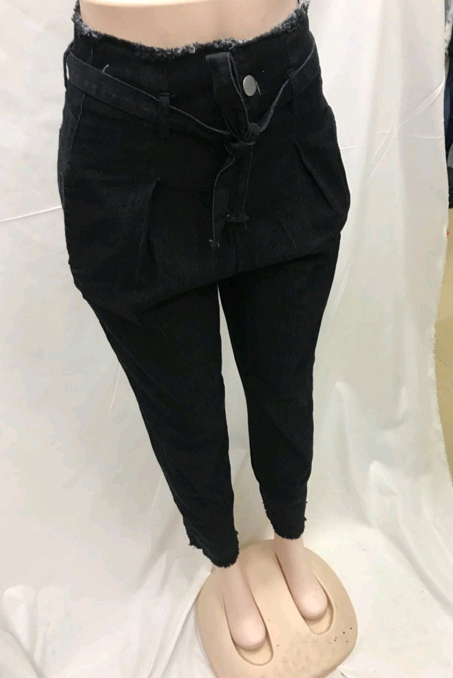 High Waist Jeans Damen in Schwarz – klassisch & zeitlos