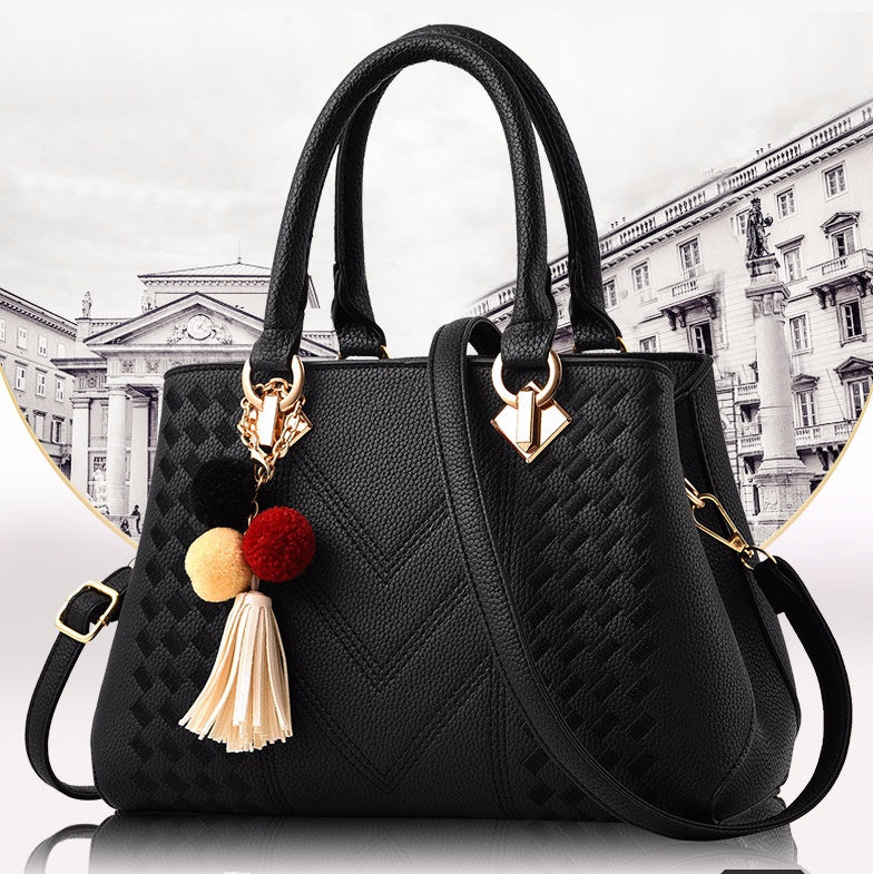 Elegante Damenhandtasche mit stilvollem Quasten-Anhänger, goldener Verzierung und großzügigem Stauraum – perfekt für Alltag & Büro"